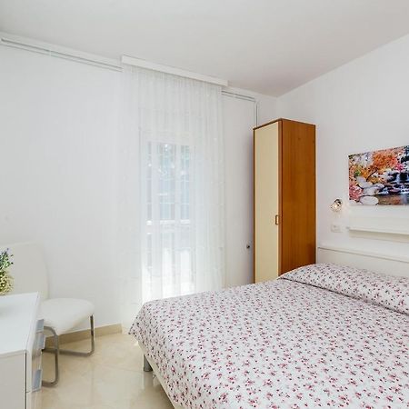 Apartman Vesna Malinska Exterior foto