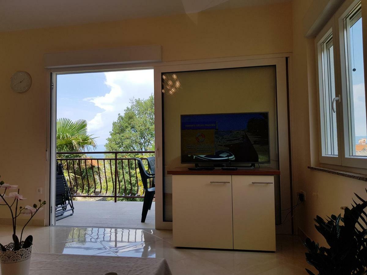 Apartman Vesna Malinska Exterior foto