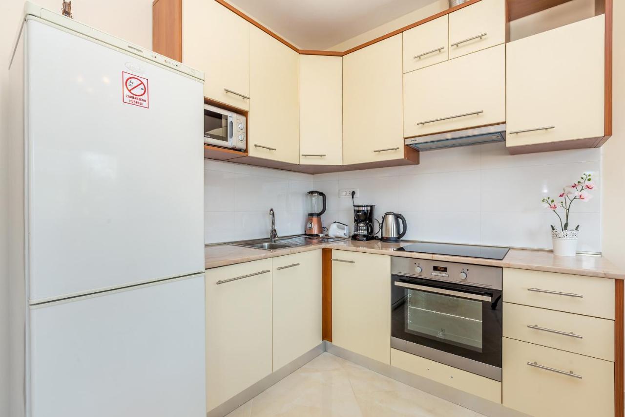 Apartman Vesna Malinska Exterior foto